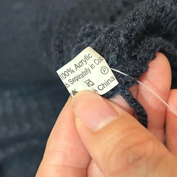 (OS) VINTAGE Kendall & James Navy Blue Knit Poncho - Picture 3 of 5